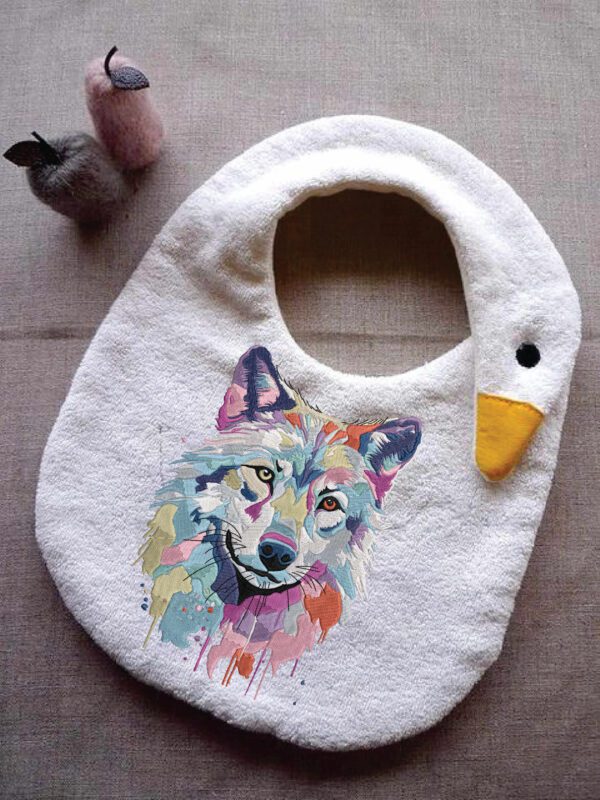 wolf watercollor embroidery design from widoembroidery.com