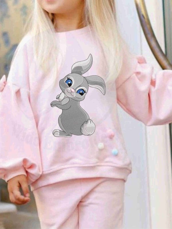 rabbit machine embroidery design from widoembroidery.com