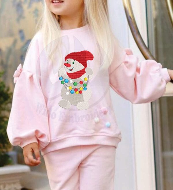 snowman embroidery design from widoembroidery.com