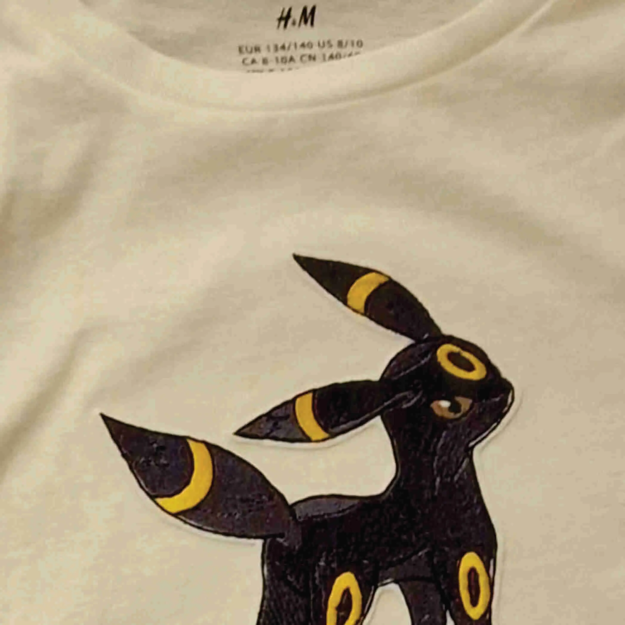 umbreon embroidery design from widoembroidery.com