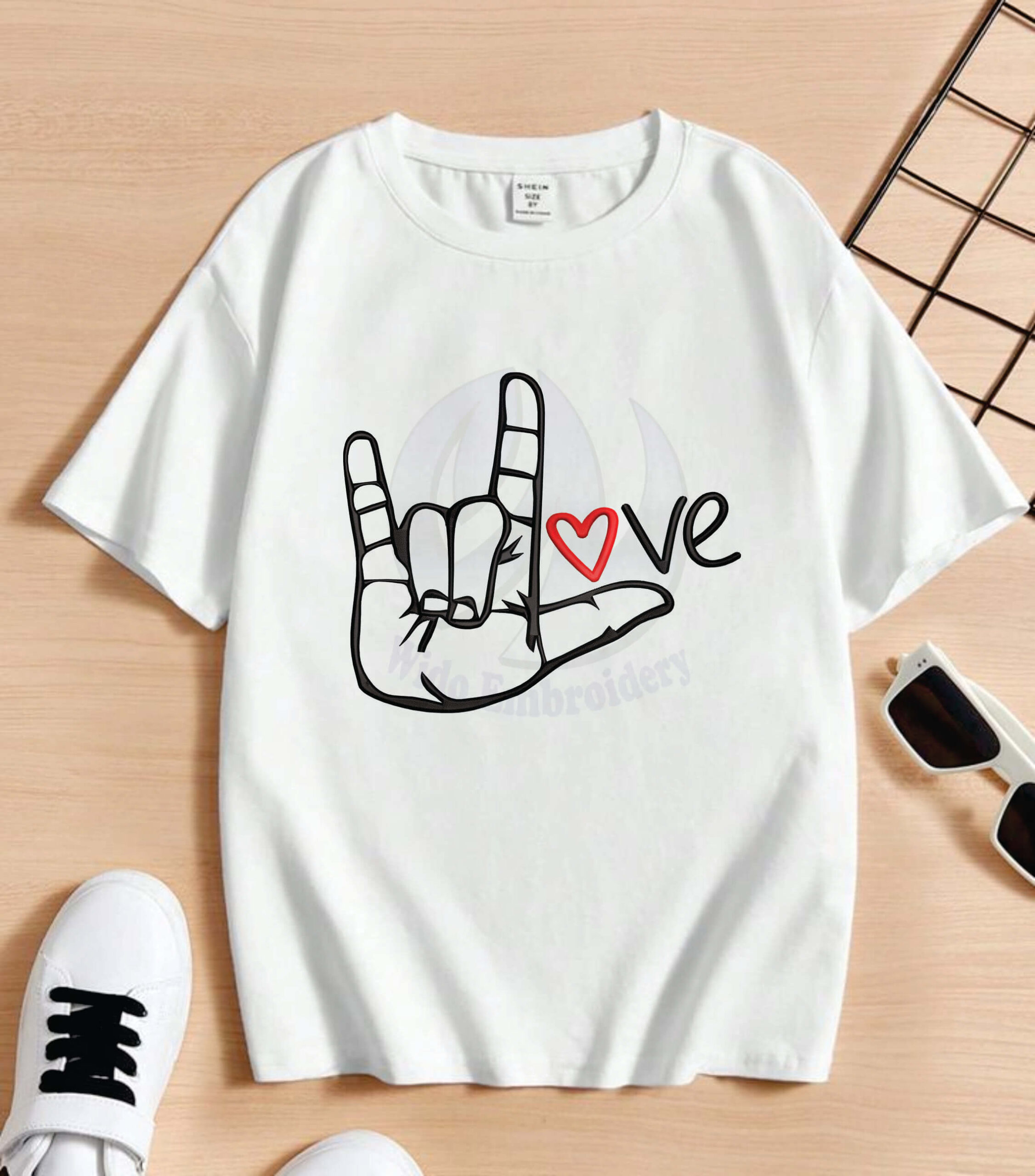 love red embroidery design from widoembroidery.com